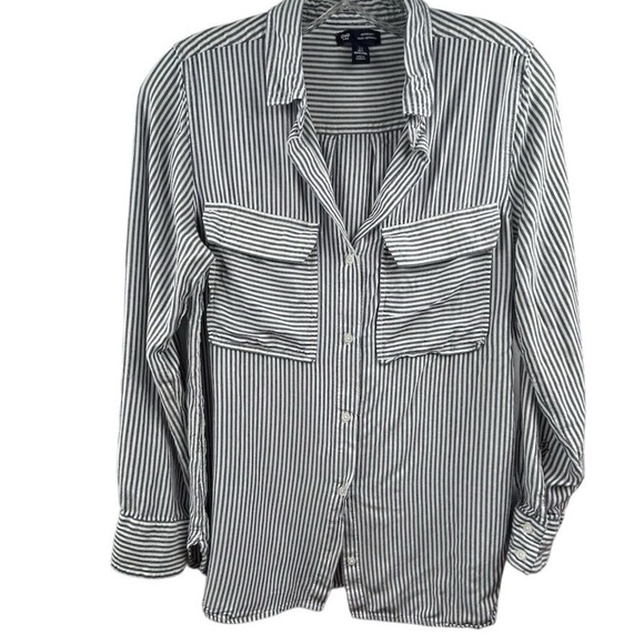Gap Women's Striped Boyfriend Fit Button-Up Shirt Size S blue/white striped - Picture 1 of 8